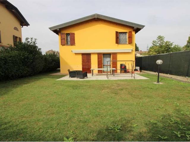 Villa Indipendente in vendita a San Donnino di Liguria, Casalgrande