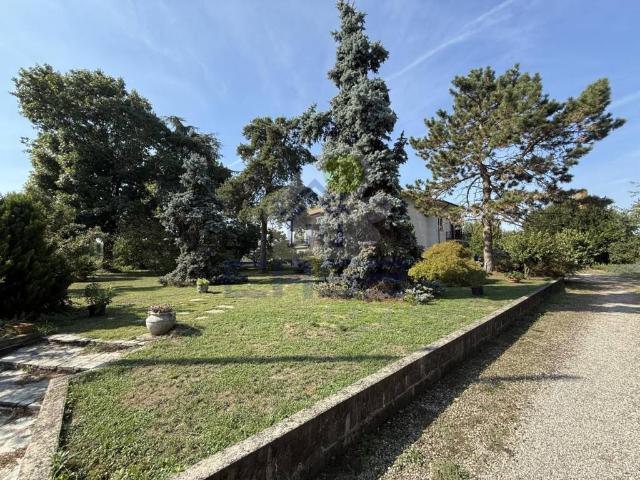 Villa Indipendente in vendita a Cicognara, Viadana