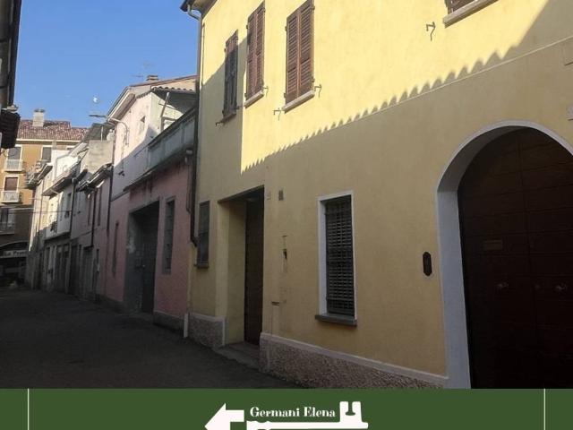 Villa Indipendente in vendita a Casalmaggiore, Lombardia