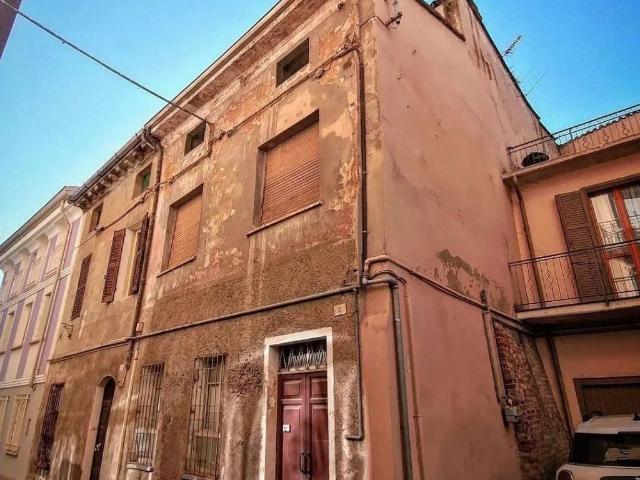 Villa Indipendente in vendita a Casalmaggiore, Lombardia