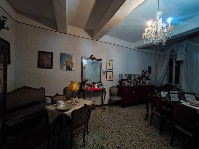Villa Indipendente in vendita a Casalmaggiore, Lombardia