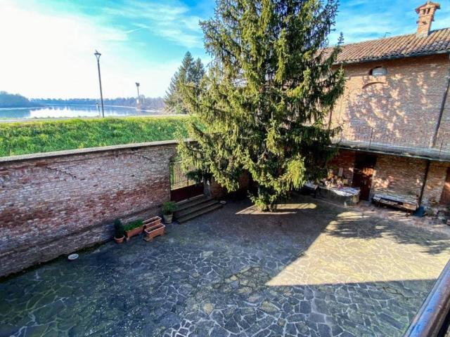 Villa Indipendente in vendita a Casalmaggiore, Lombardia