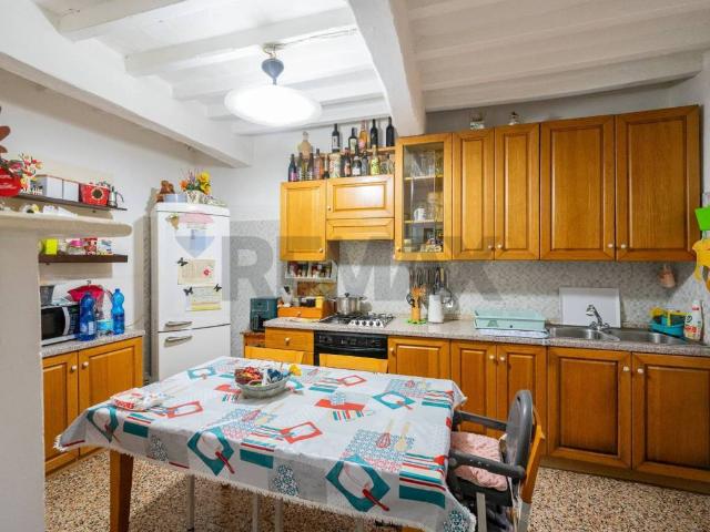 Villa Indipendente in vendita a Casalmaggiore, Lombardia