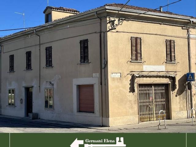 Villa Indipendente in vendita a Casalmaggiore, Lombardia