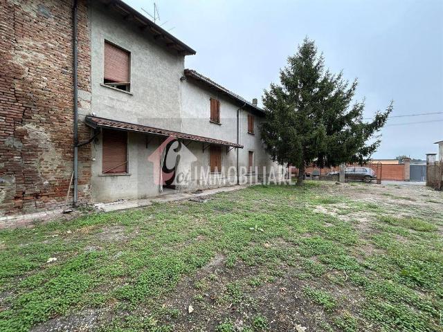 Villa Indipendente in vendita a Casalmaggiore, Lombardia