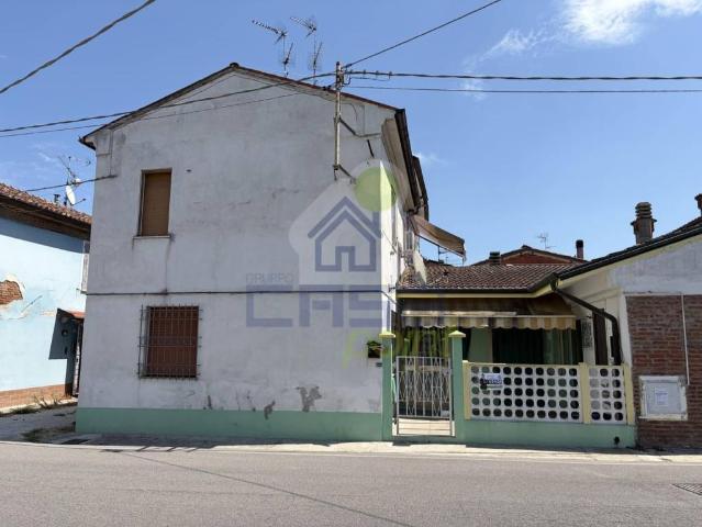 Villa Indipendente in vendita a Casalmaggiore, Lombardia
