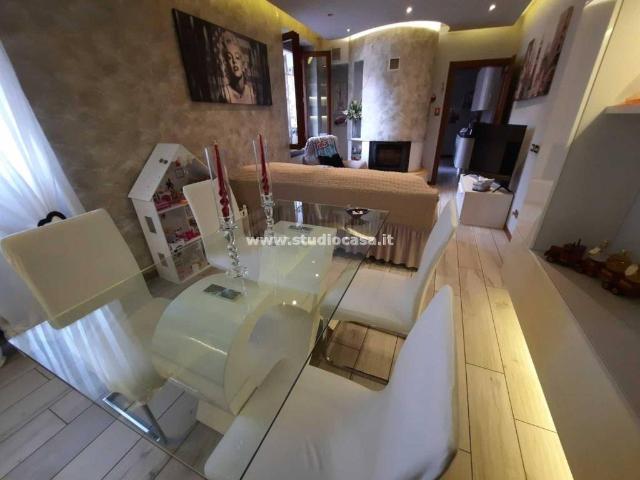 Villa Indipendente in vendita a Casalmorano, Lombardia