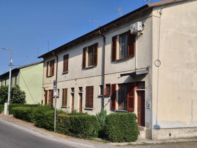 Villa Indipendente in vendita a Casalpusterlengo, Lombardia