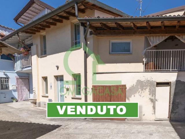 Villa Indipendente in vendita a Casalpusterlengo, Lombardia