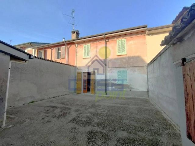 Villa Indipendente in vendita a Casalromano, Lombardia