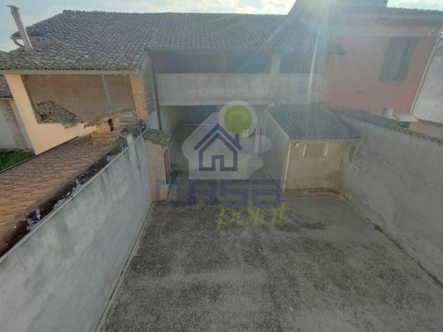 Villa Indipendente in vendita a Casalromano, Lombardia