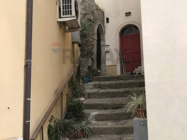 Villa Indipendente in vendita a Casalvecchio Siculo, Sicilia