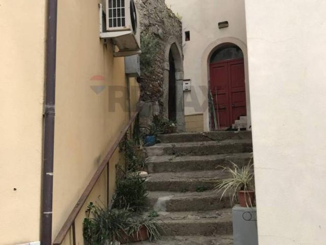 Villa Indipendente in vendita a Casalvecchio Siculo, Sicilia