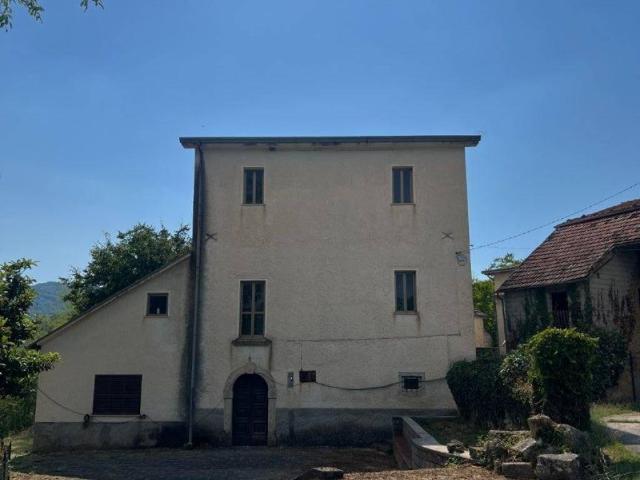 Villa Indipendente in vendita a Casalvieri, Lazio