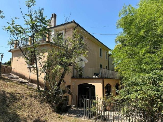 Villa Indipendente in vendita a Casalvieri, Lazio