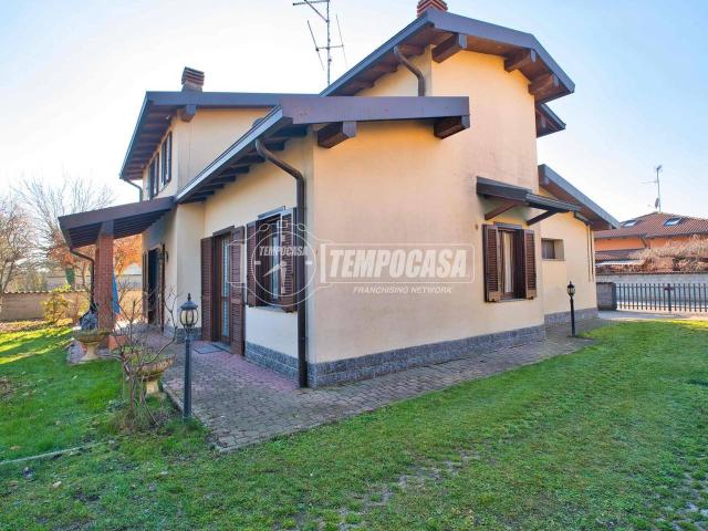 Villa Indipendente in vendita a Piemonte, Novara