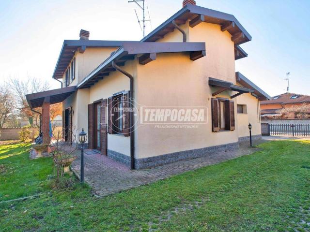 Villa Indipendente in vendita a Piemonte, Novara
