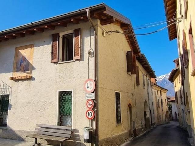 Villa Indipendente in vendita a Zuigno, Casalzuigno