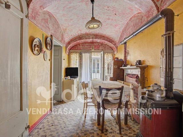 Villa Indipendente in vendita a Comunità Montana Valli del Verbano, Casalzuigno