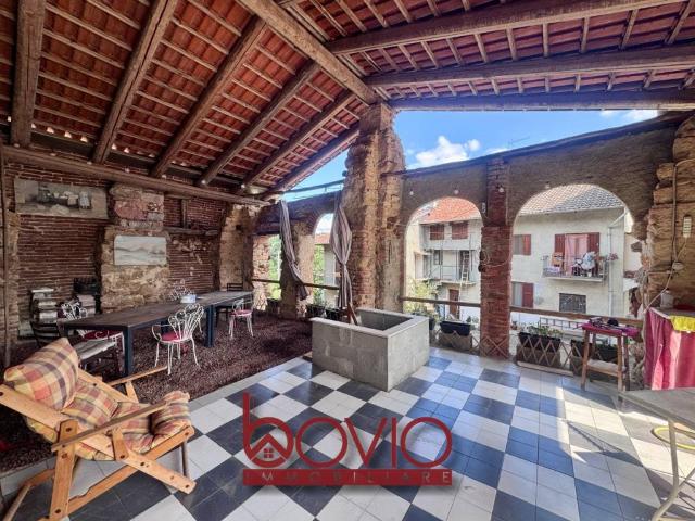 Villa Indipendente in vendita a Campalvero, Casapinta