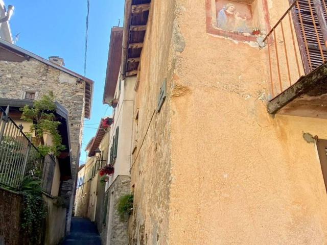 Villa Indipendente in vendita a Codesino, Casargo