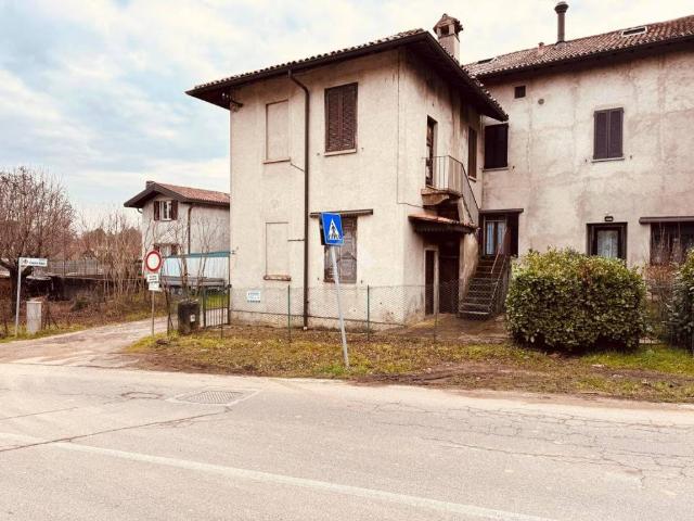 Villa Indipendente in vendita a Rogoredo, Casatenovo
