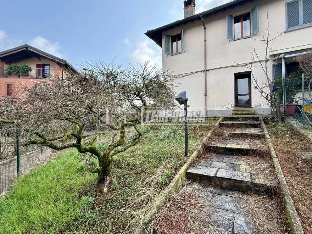 Villa Indipendente in vendita a Rogoredo, Casatenovo