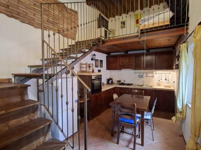 Villa Indipendente in vendita a Casciana Terme Lari, Cevoli