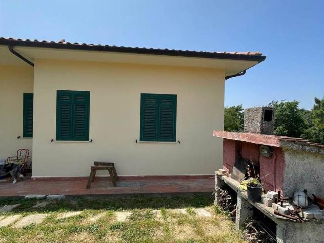 Villa Indipendente in vendita a Casciana Terme Lari, Collemontanino