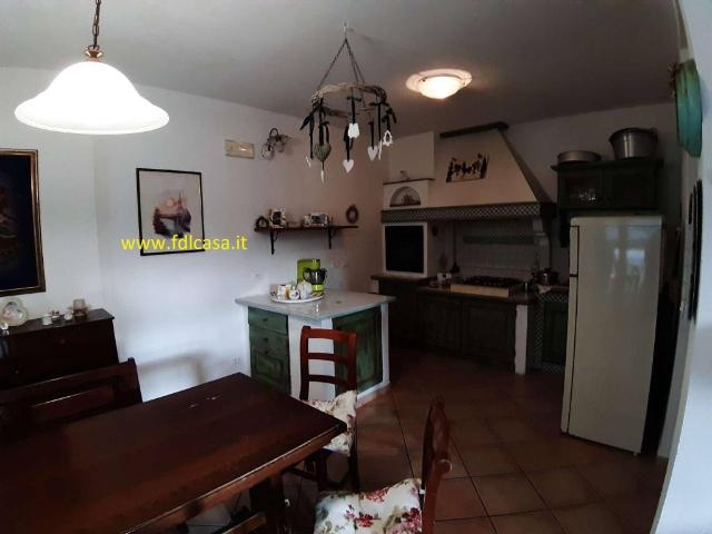 Villa Indipendente in vendita a Casciana Terme Lari, Parlascio