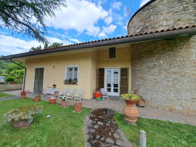 Villa Indipendente in vendita a Casciana Terme Lari, Casciana Terme