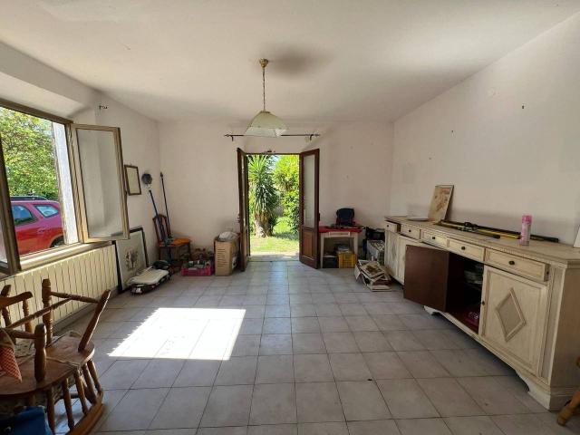 Villa Indipendente in vendita a Navacchio, Cascina