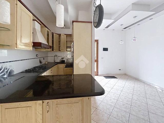 Villa Indipendente in vendita a San Donato, Cascina
