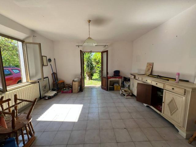Villa Indipendente in vendita a Navacchio, Cascina
