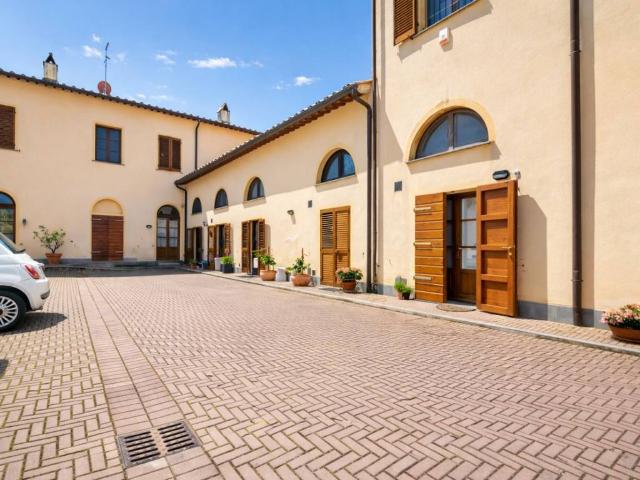 Villa Indipendente in vendita a San Prospero, Cascina