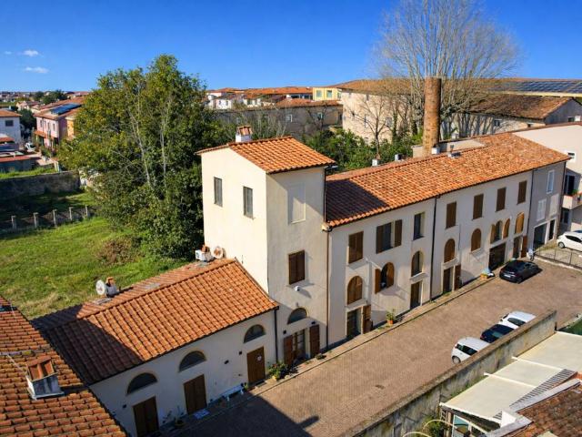 Villa Indipendente in vendita a San Prospero, Cascina
