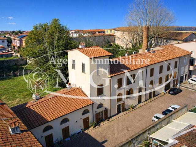 Villa Indipendente in vendita a San Prospero, Cascina