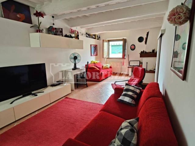 Villa Indipendente in vendita a Navacchio, Cascina