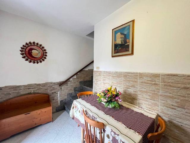 Villa Indipendente in vendita a Cascina, Toscana
