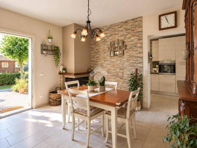 Villa Indipendente in vendita a Marciana, Cascina