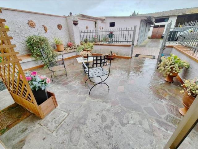 Villa Indipendente in vendita a Pettori, Cascina