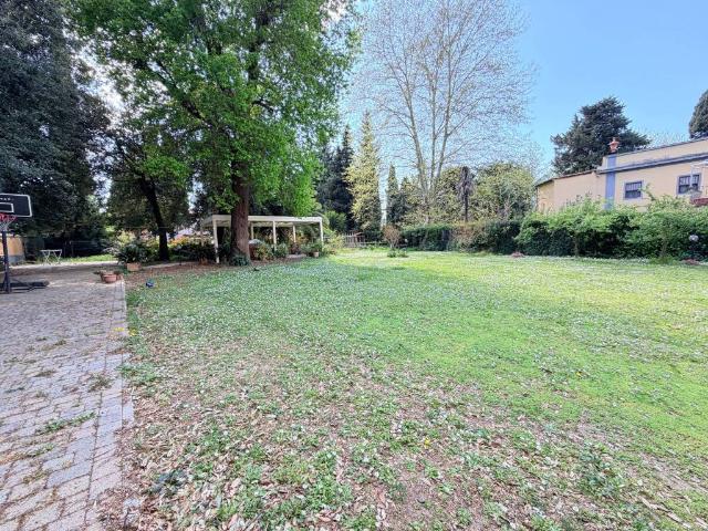Villa Indipendente in vendita a San Prospero, Cascina
