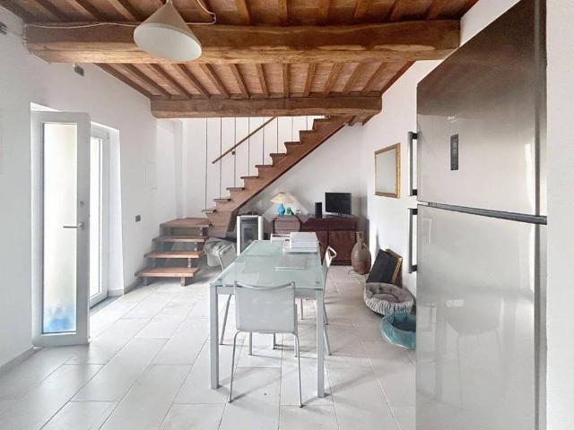 Villa Indipendente in vendita a San Giorgio a Bibbiano, Cascina