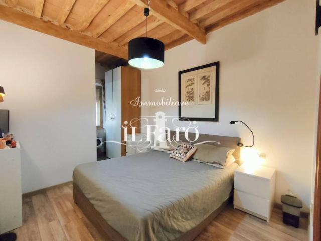 Villa Indipendente in vendita a San Frediano a Settimo, Cascina
