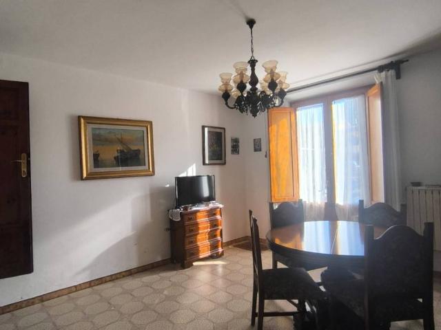 Villa Indipendente in vendita a San Donato, Cascina