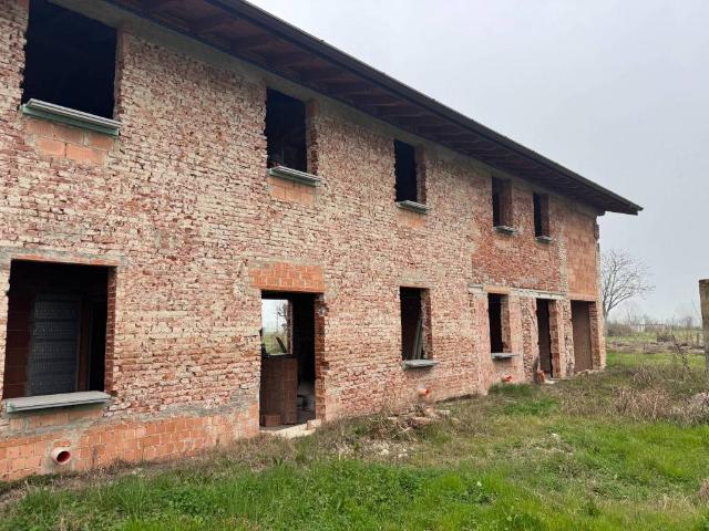 Villa Indipendente in vendita a Caselle Landi, Lombardia