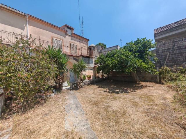 Villa Indipendente in vendita a Pozzovetere, Caserta