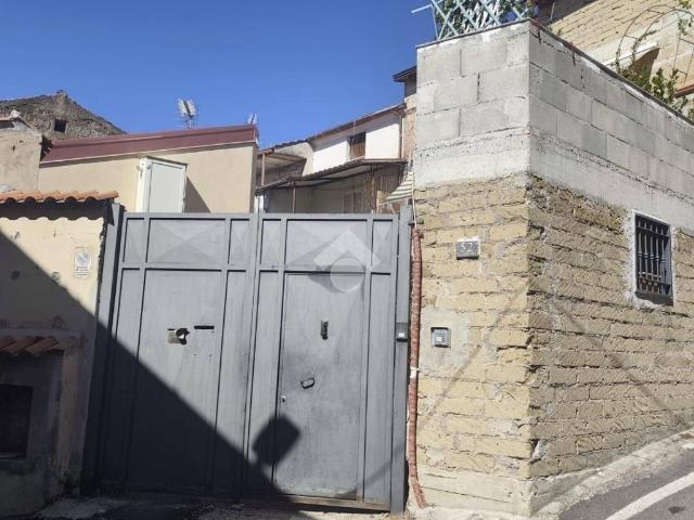 Villa Indipendente in vendita a Mezzano, Caserta