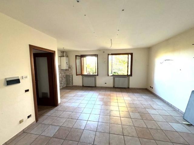 Villa Indipendente in vendita a Appennino Reggiano, Re