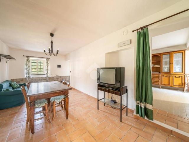 Villa Indipendente in vendita a Appennino Reggiano, Re